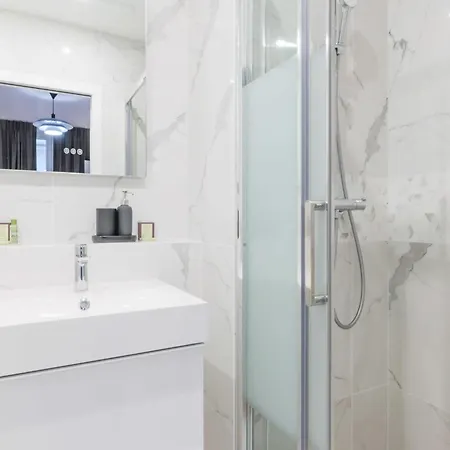 Magnificent - 4br 10p - Arc De Triomphe Apartment *