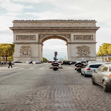 Magnificent - 4br 10p - Arc De Triomphe Apartment Paris