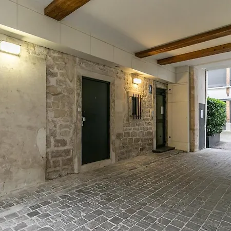Apartment Coeur De Voltaire - Cosy&design *