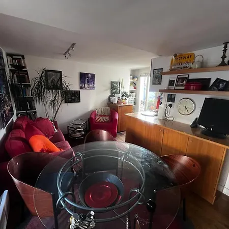 - Belle Vue - Marais Apartment Paris