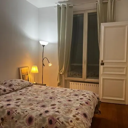 Проживание в семье Eiffel Tower Oasis 30m From Eiffel Tower Париж