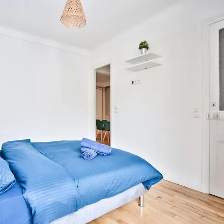 Apartment Le Marais Free Netflix