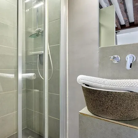 Center Of By Prestige Apartment Paris