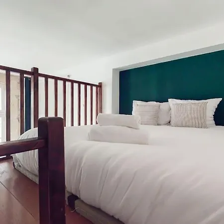 Apartment Chez Gustave: Clim Calm,saint Paul Marais, 2guests *