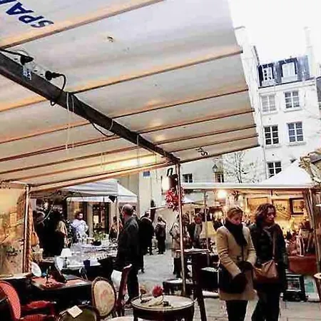 Appartamento Chez Gustave: Clim Calm,saint Paul Marais, 2guests Parigi