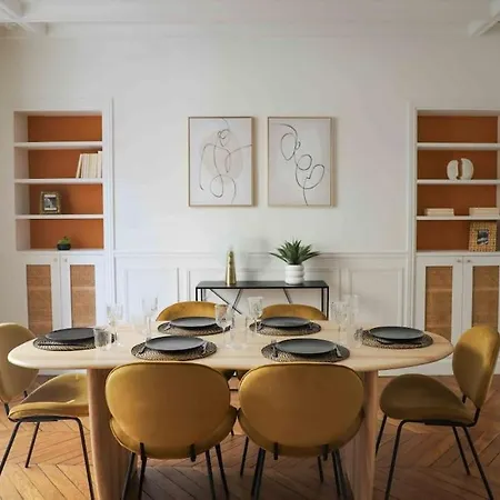 Apartman Charming 3 Bedroom Haussmannien In 17th *