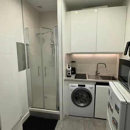 Apartment A Paris