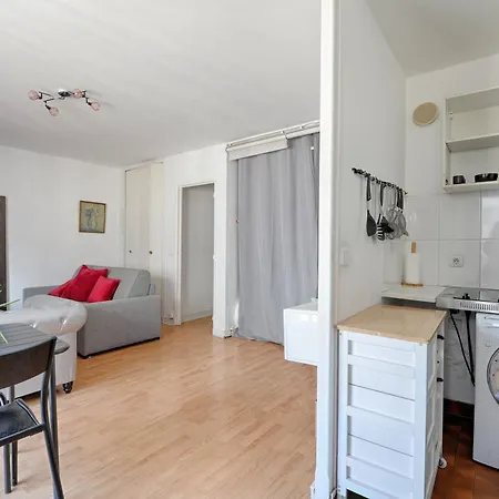 Apartment La Folie Mericourt - A 5 Min De Place Republique