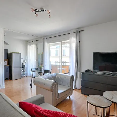 Apartment La Folie Mericourt - A 5 Min De Place Republique