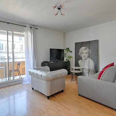Apartment La Folie Mericourt - A 5 Min De Place Republique