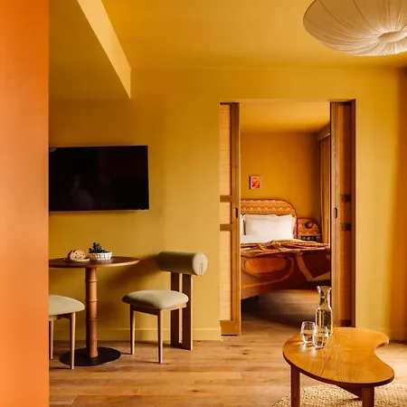 Le Jardin De Verre By Locke Hotel 4*