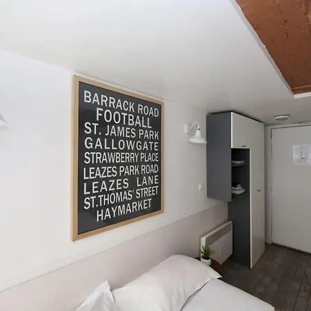 Apartment Parisien 20m2 En Face Du Musee Grevin - 2p *