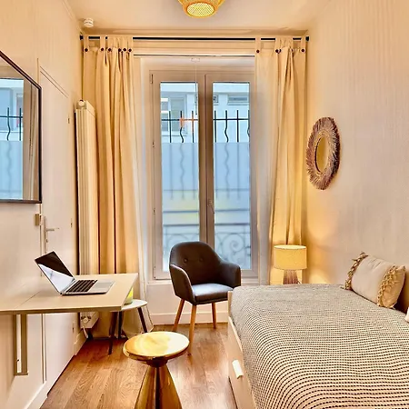 Petit Apartment Paris
