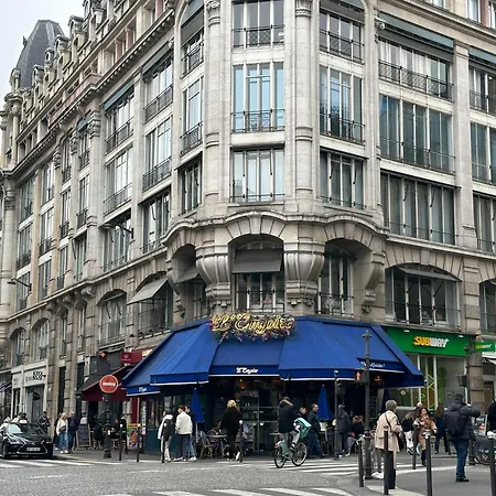 Unique At The Bourse Apartment