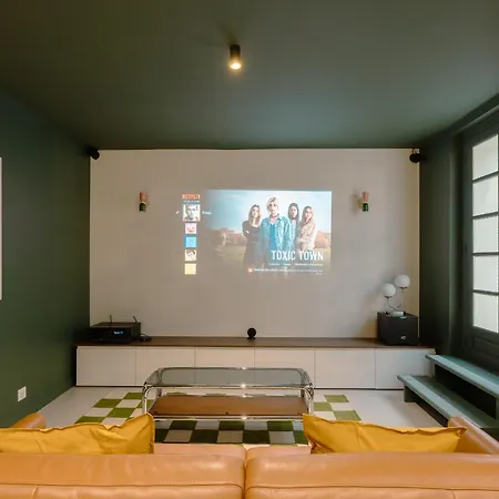 Mini Loft Buttes Chaumont Apartment