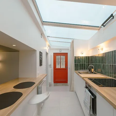 Mini Loft Buttes Chaumont Apartment *