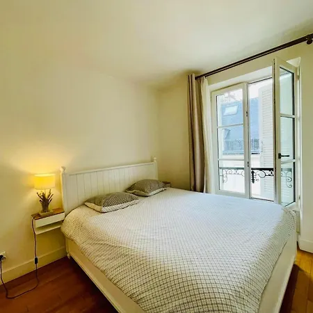 Apartment Tour Eiffel Invalides Pierre Leroux *