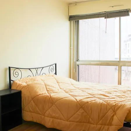 Spacious 3 With Balcony In Apartment Paris