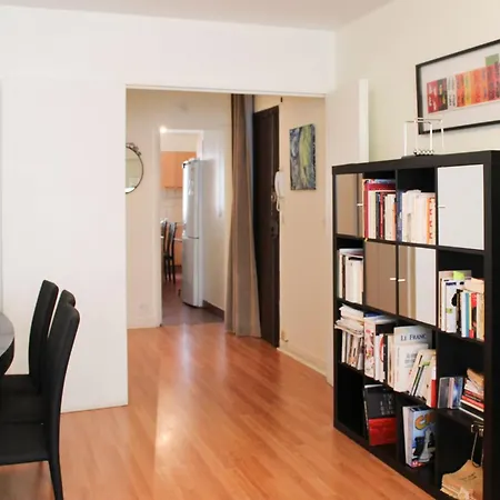 Apartment Spacious 3 With Balcony In *
