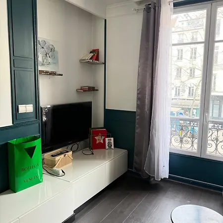 Center Of Marais Apartment Paris