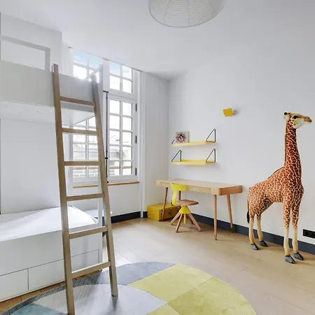 Bastille With Services By Pick A Flat Apartment