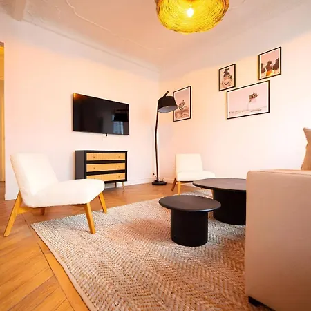 Apartment Tbs 326 - Superb Apartment With Eiffel Tower View *