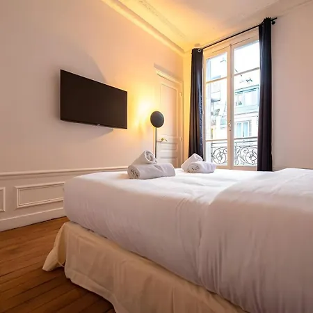 Apartment Tbs 326 - Superb Apartment With Eiffel Tower View Paris