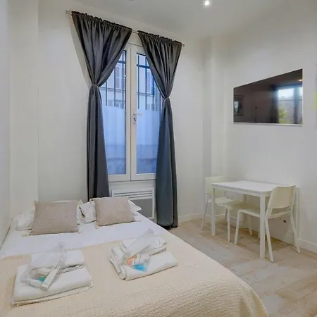 Bluestay 860 - De Charme Apartment *