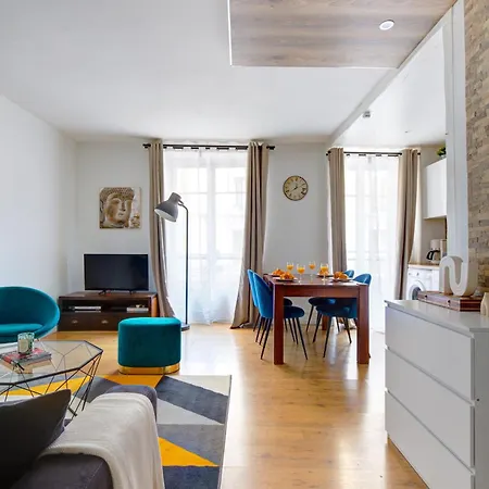 In The Heart Of Next To Rue Cler - Calm 1br Paris