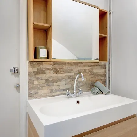 In The Heart Of Next To Rue Cler - Calm 1br Apartment