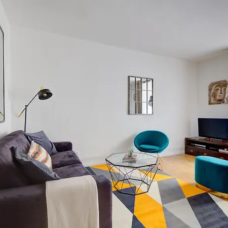 In The Heart Of Next To Rue Cler - Calm 1br Paris