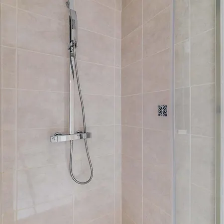 Apartment 60m2 Refait A Neuf - 12 - 4p *