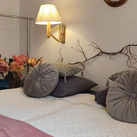 Authentic House 2 Maisons 1 Ideale Pour Groupes, Capacite 30 Personnes Paris