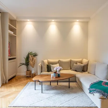 Arc De Triomphe - Luxury 1 Bedroom Paris