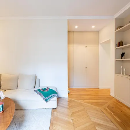 Apartment Arc De Triomphe - Luxury 1 Bedroom Paris