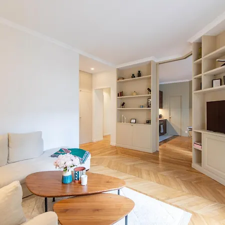 Arc De Triomphe - Luxury 1 Bedroom Paris