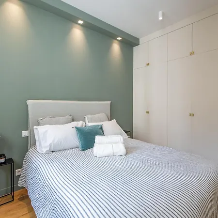 Arc De Triomphe - Luxury 1 Bedroom *