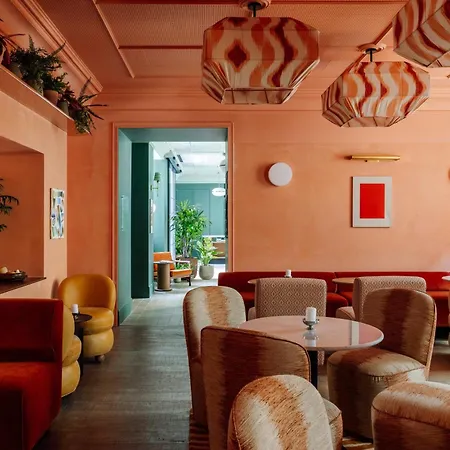 Le Jardin De Verre By Locke Hotel 4*