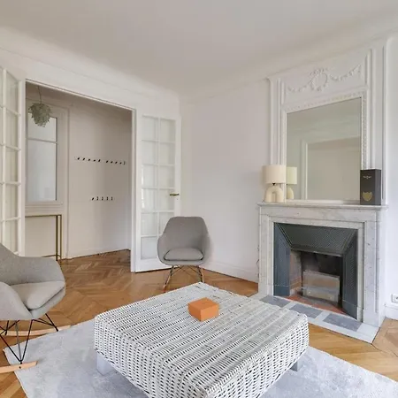 Stunning Flat Near Roland Garros Stadium *