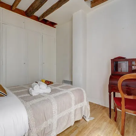 Bnbnova - 1br Eiffel Tower & Rue Cler Apartment
