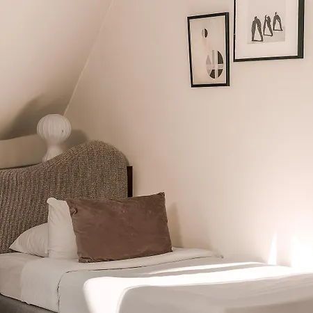 Belloy Saint Germain 4* Paris