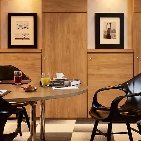 Sofitel Arc De Triomphe 5*