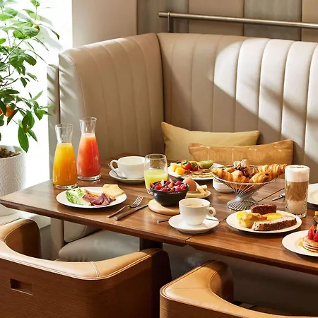Sofitel Arc De Triomphe Paříž