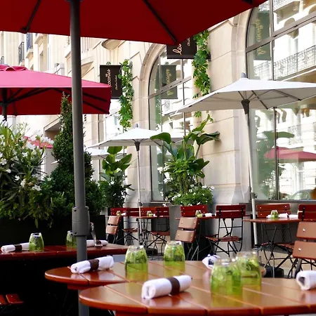 Sofitel Arc De Triomphe 5*
