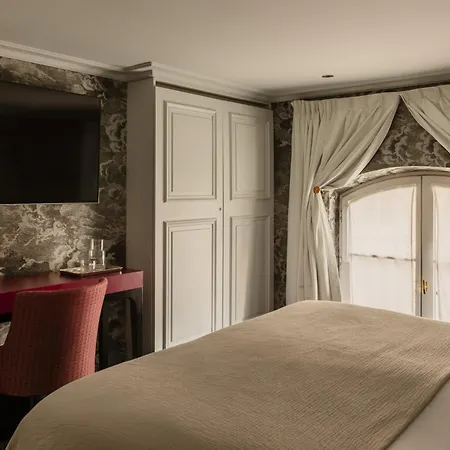 Bourgogne & Montana Hotell
