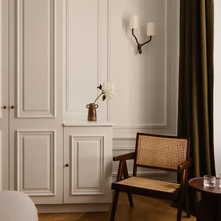 Hotell Bourgogne & Montana Paris