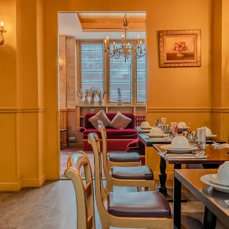 De L'empereur Hotel 3*