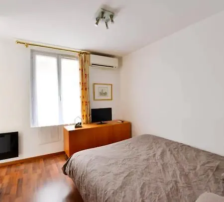 The Cosy Cocon Close To Eiffel Tower & Invalides Apartment