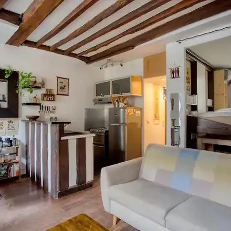 Apartment Charming Pied-a-terre - Marais *