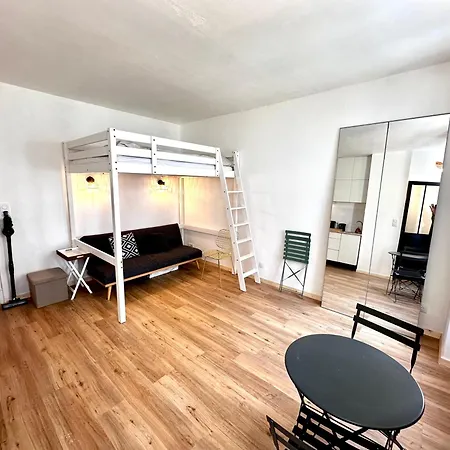 Sunny In The Heart Of 11eme Apartment Paris